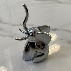 Felt Bottom Silver Metal Ring Holder